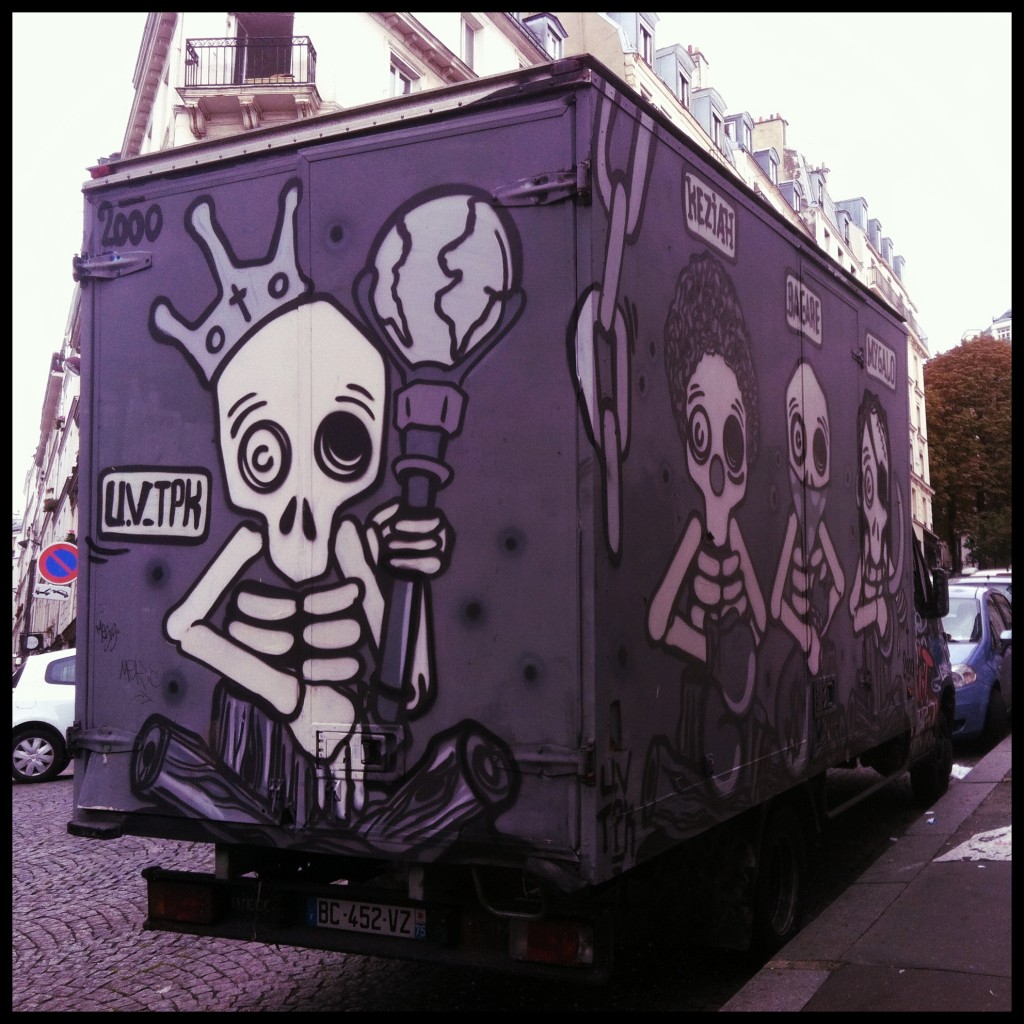 Graffiti Truck Montmartre